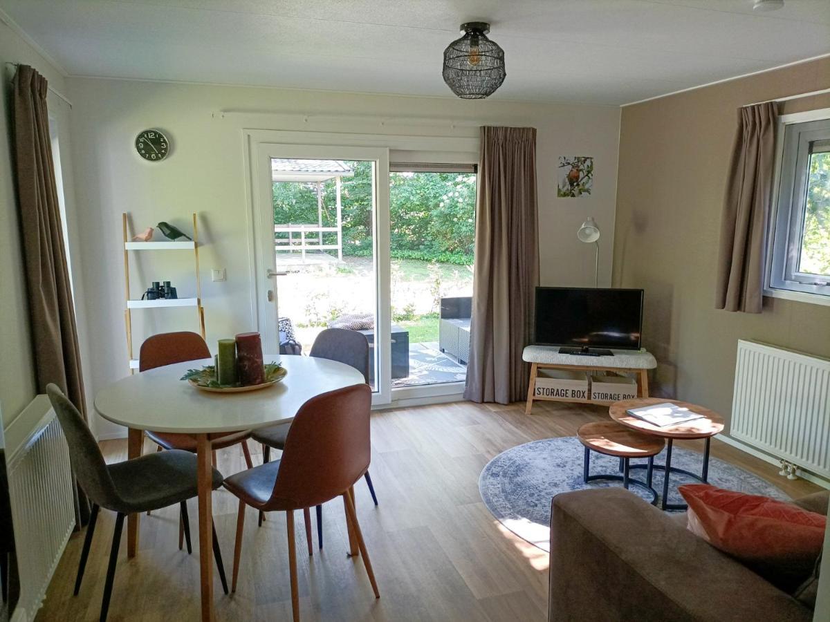 4P Chalet Tolve Met 4 Fietsen Vlakbij Natuurgebieden Drents Friese Wold, Fochteloerveen En Gevangenisdorp Veenhuizen Oosterwolde  Εξωτερικό φωτογραφία