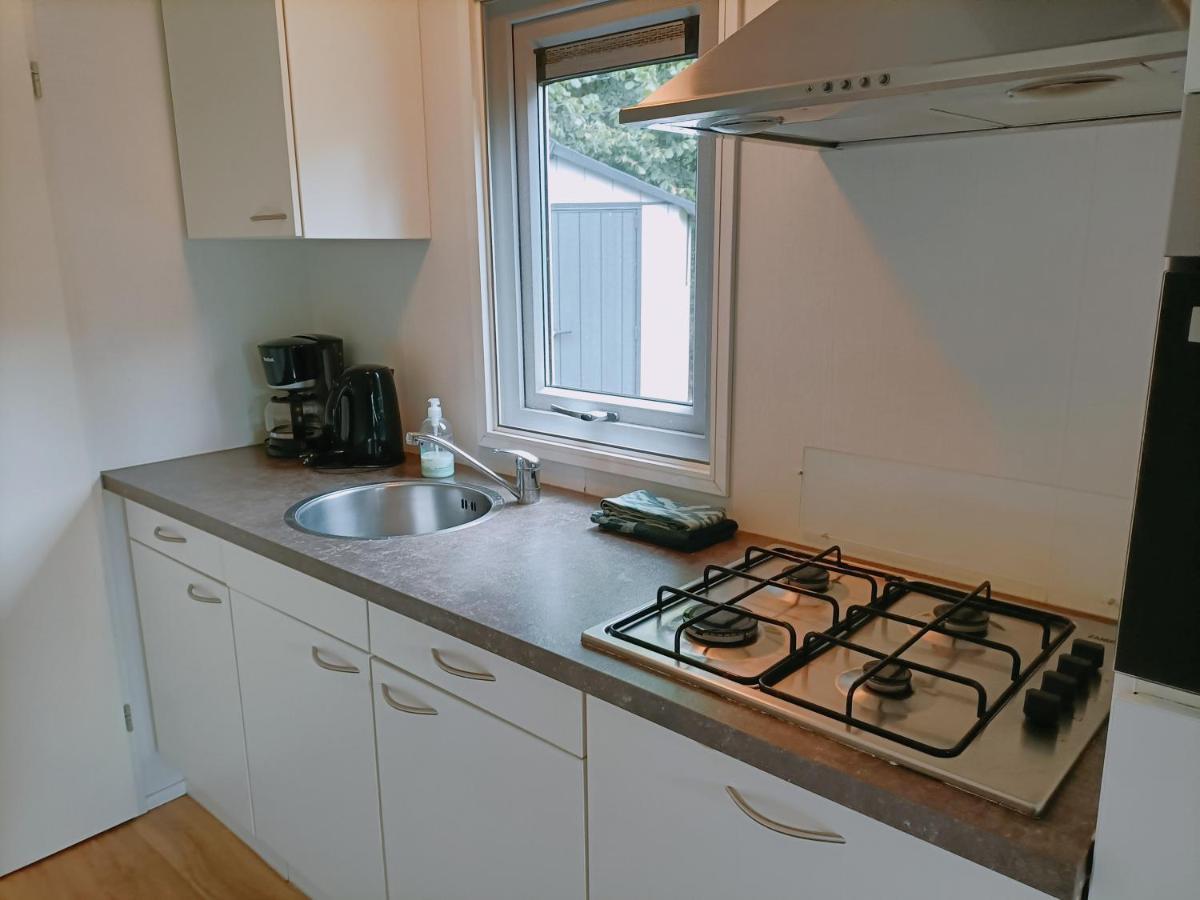 4P Chalet Tolve Met 4 Fietsen Vlakbij Natuurgebieden Drents Friese Wold, Fochteloerveen En Gevangenisdorp Veenhuizen Oosterwolde  Εξωτερικό φωτογραφία