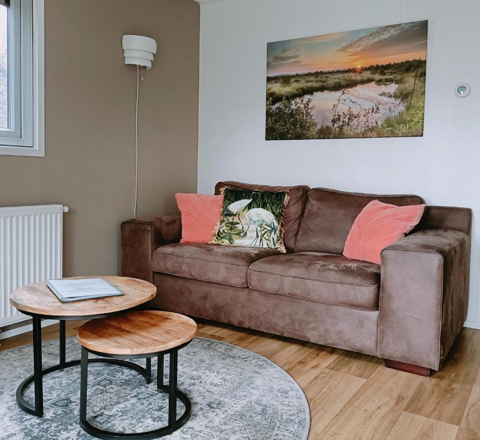 4P Chalet Tolve Met 4 Fietsen Vlakbij Natuurgebieden Drents Friese Wold, Fochteloerveen En Gevangenisdorp Veenhuizen Oosterwolde  Εξωτερικό φωτογραφία